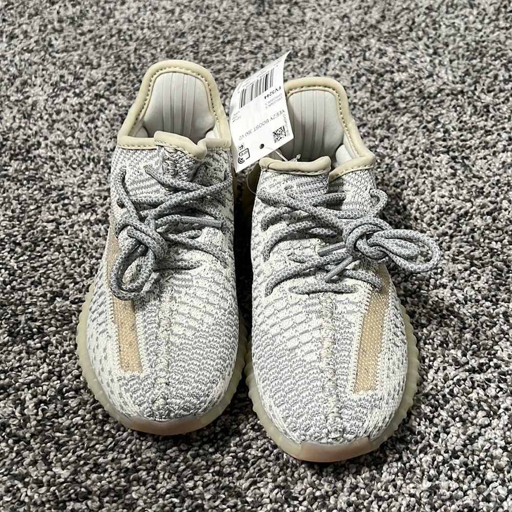 Yeezy Boost 350 V2 Kids Lundma Originals size 11K US